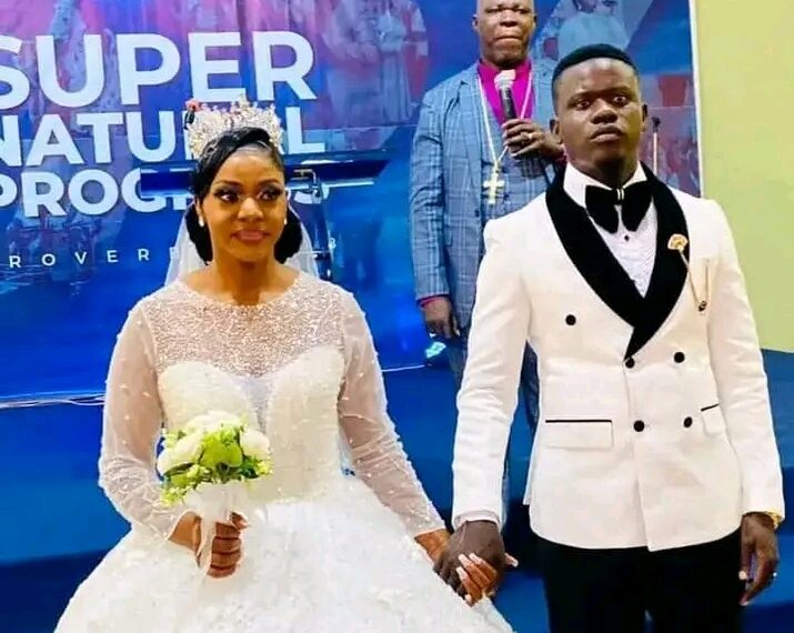 Two Zambian Celebrity University Maza and Chi Lizzy got married.